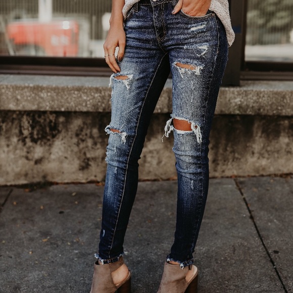 RESTOCK ✨DARK WAS DISTRESSED ANKLE SKINNY- JEANS - Picture 2 of 8